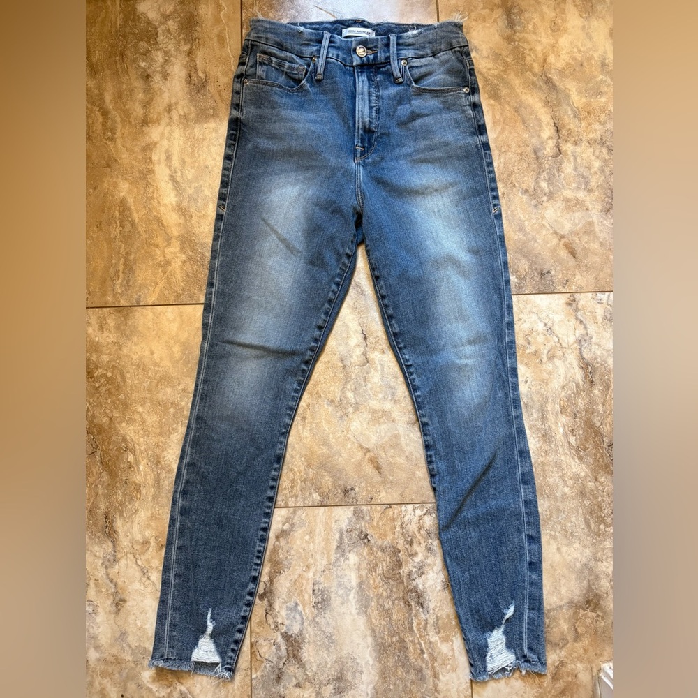 NWOT Good American Good Waist Crop Distressed Denim Jeans Women’s Size 6/28